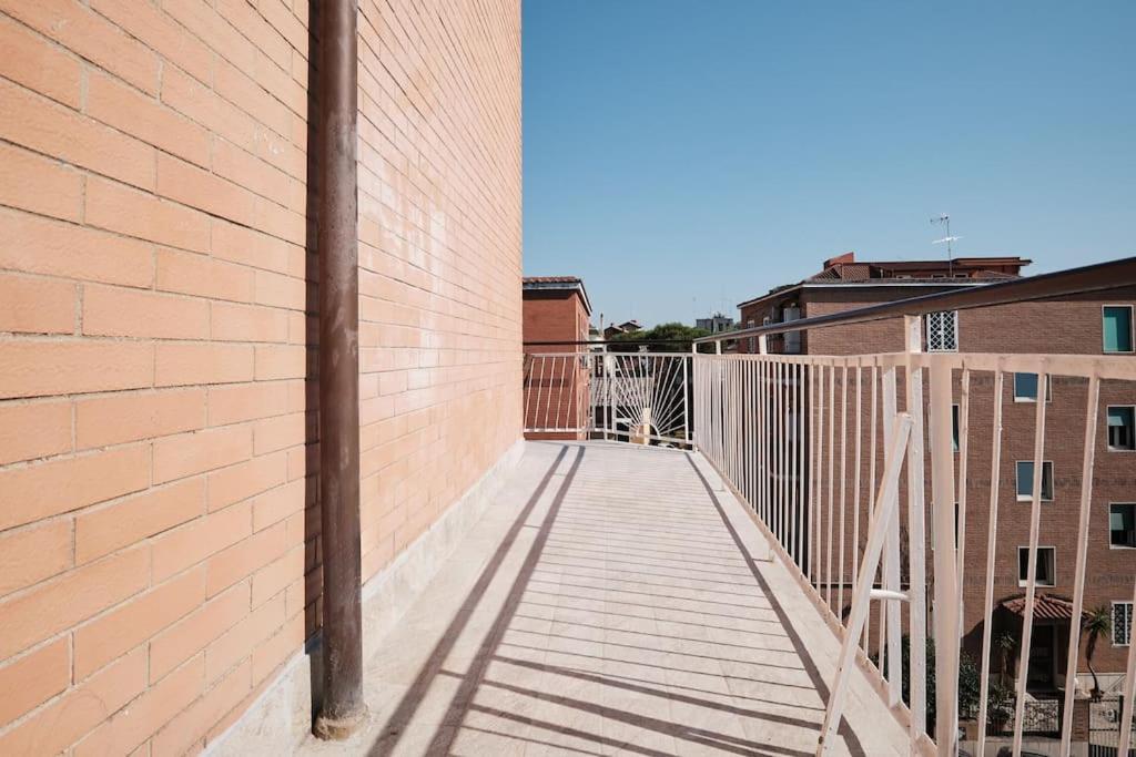 Ospedale Gemelli-Vaticano Domus Di Pace 1Bdr โรม ภายนอก รูปภาพ